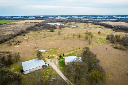 751 Sullivan Rd, Ennis, TX, 75119-1215 | Card Image