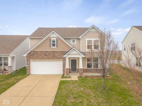 2216 Creek Bank Dr, Columbus, IN, 47201-1483 | Card Image