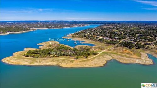 539 Venture Blvd S, Lago Vista, TX, 78645-8547 | Card Image