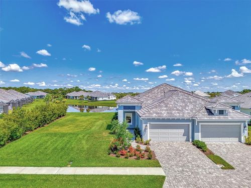 8131 Anthirium Loop, Sarasota, FL, 34240-1709 | Card Image