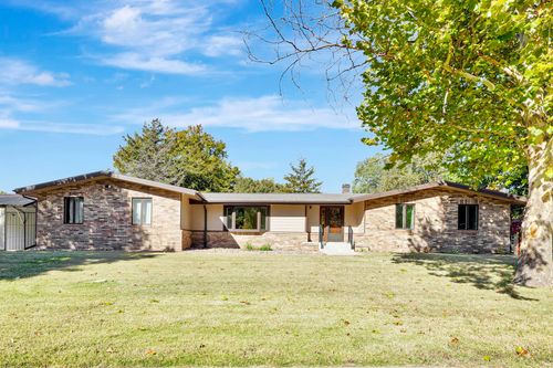 240 Warren Rd, El Dorado, KS, 67042-4253 | Card Image