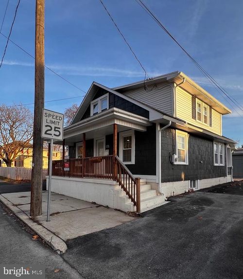 173 S Wolf St, MANHEIM, PA, 17545-1630 | Card Image