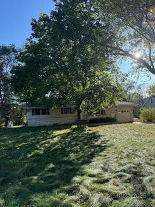 7767 Eastwood Rd, Mounds View, MN, 55112-4310 | Card Image