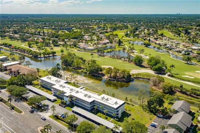 Bird's eye view featuring a residential view, a water view, and golf course view | Image 38