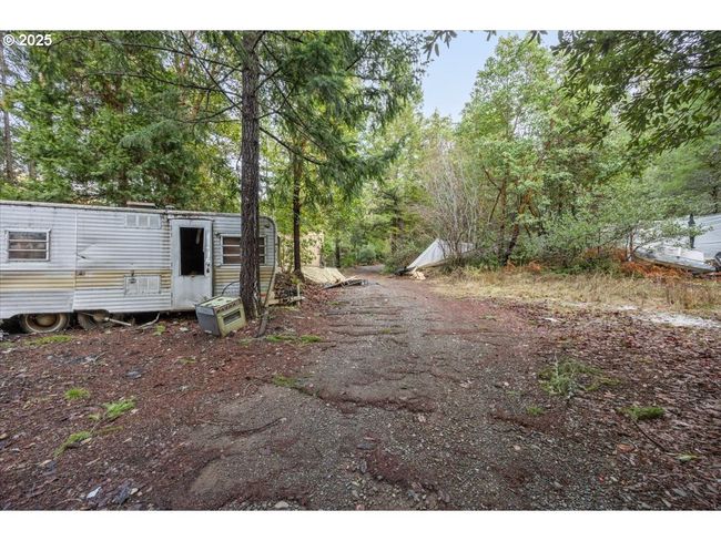 571 Briar Ln, House other with 5 bedrooms, 2 bathrooms and 2 parking in Selma OR | Image 9