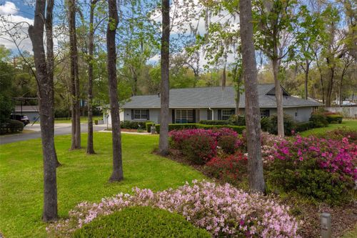 3930 Nw 32nd Pl, GAINESVILLE, FL, 32606-8124 | Card Image