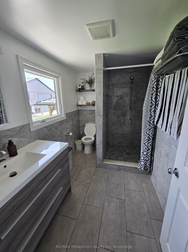 45320 St Michaels Rd, House other with 5 bedrooms, 3 bathrooms and 3 parking in Monkton ON | Image 22