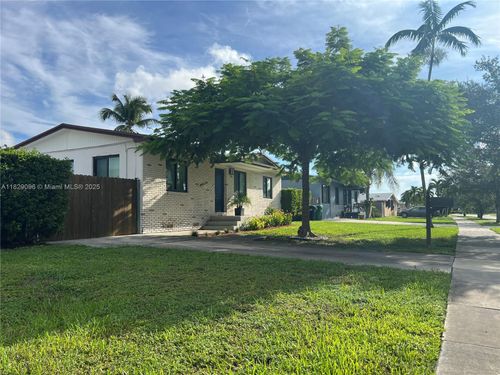 10035 Pan American Dr, Cutler Bay, FL, 33189-3049 | Card Image