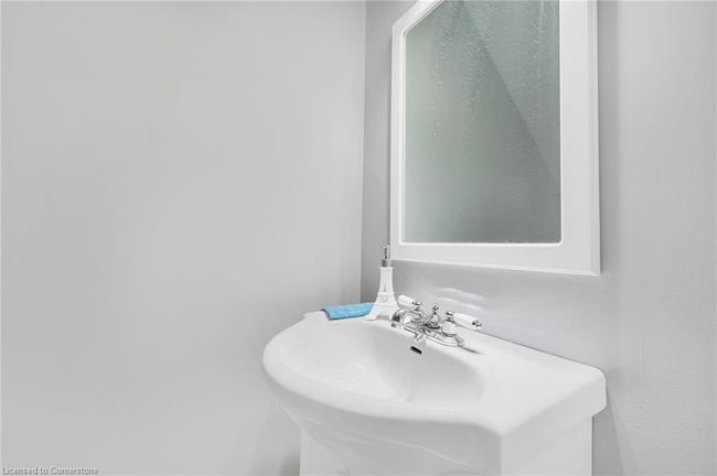 32 - 985 Limeridge Rd E, Townhouse with 3 bedrooms, 2 bathrooms and 2 parking in Hamilton ON | Image 24