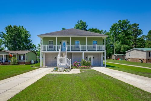 1124 Mill Creek Dr, Manning, SC, 29102-5477 | Card Image