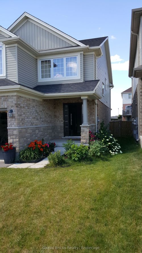 {{alt}} | Card Image