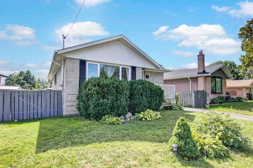 23 Dalcourt Dr, Scarborough, ON, M1E3G9 | Card Image