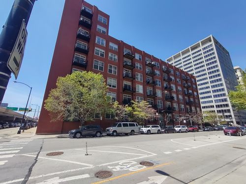 302-420 S Clinton St, Chicago, IL, 60607-3810 | Card Image