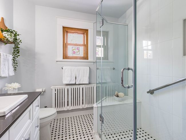 32 Wellington St E, House other with 4 bedrooms, 2 bathrooms and 3 parking in Brampton ON | Image 25