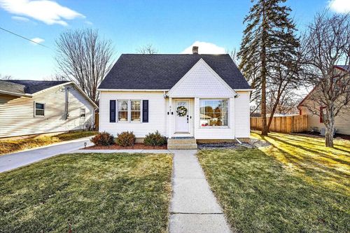 421 N Bristol Street, Sun Prairie, WI, 53590 | Card Image