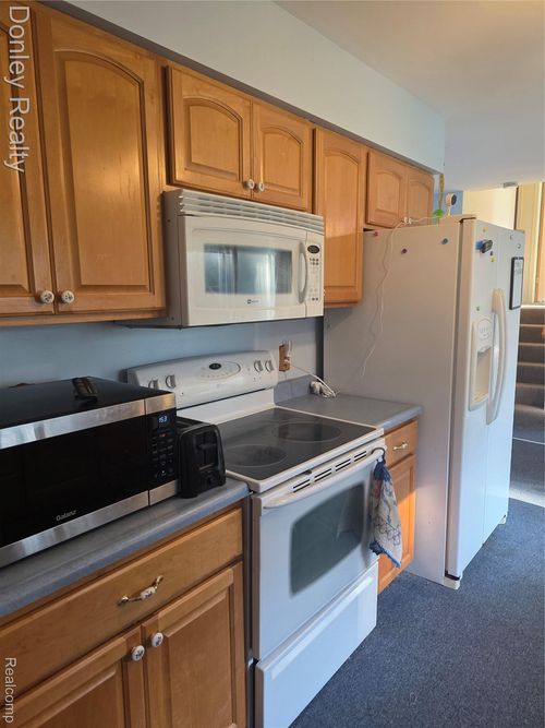 6059 Windward St, North Branch, MI, 48461-9762 | Card Image