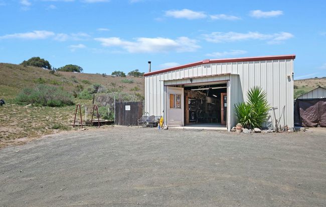 655 Bobcat Springs Rd, House other with 2 bedrooms, 2 bathrooms and null parking in Buellton CA | Image 42