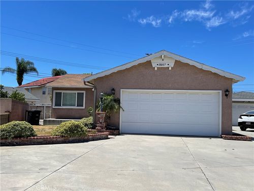 18007 Belshire Ave, Artesia, CA, 90701 | Card Image