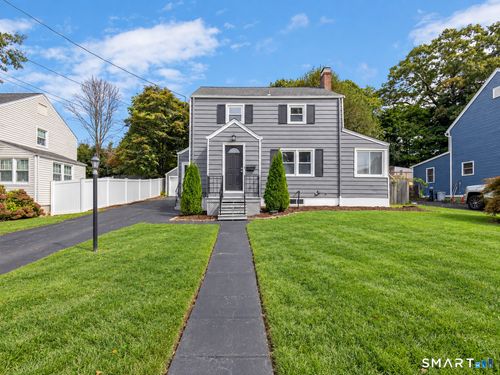 23 Oldroyd St, Milford, CT, 06461-4047 | Card Image