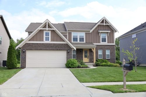 9903 Deep Royal Way, Indianapolis, IN, 46239-9811 | Card Image