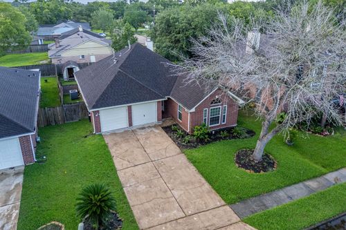 3503 Riverside Dr, Pearland, TX, 77581-6702 | Card Image