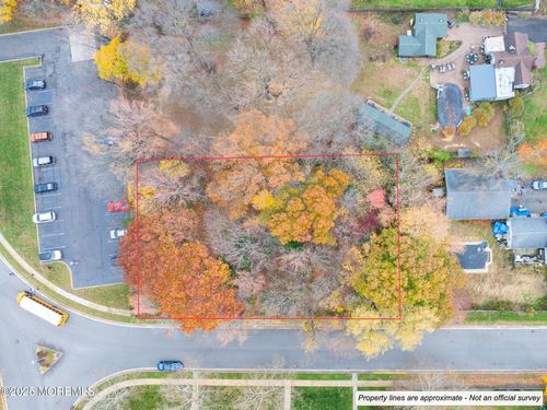 4 Sutton Ct, Matawan, NJ, 07747-9623 | Card Image