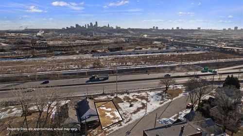 205 Orchard St, Kansas City, KS, 66101-3317 | Card Image