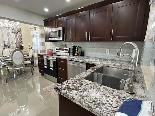1941 Nw 113th Ter, Miami, FL, 33167-3511 | Card Image
