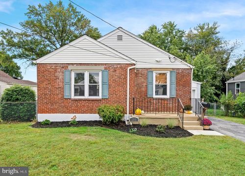 309 W Franklin Ave, NEW CASTLE, DE, 19720-2516 | Card Image
