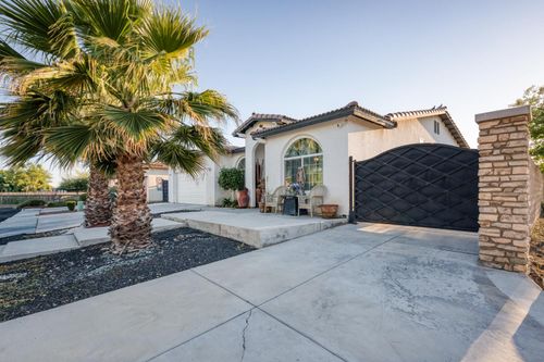 1208 Monterey Avenue, Madera, CA, 93637 | Card Image