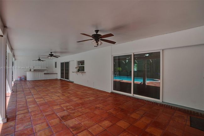 7360 Sw 120 Th St, House other with 4 bedrooms, 2 bathrooms and null parking in Pinecrest FL | Image 10