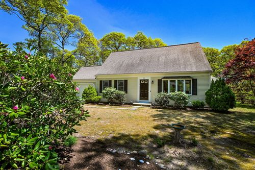 20 Old Kenyon Road, East Falmouth, MA, 02536 | Card Image