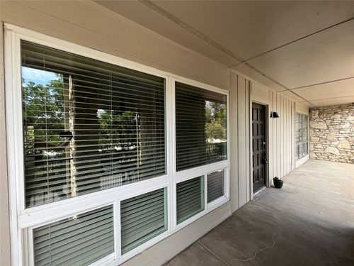 apt-255-500 E Riverside Dr, Austin, TX, 78704-1343 | Card Image