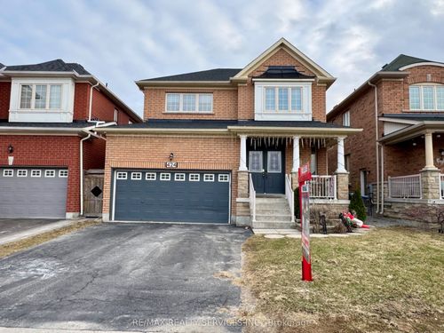 424 Sunny Meadow Blvd, Brampton, ON, L6R0H5 | Card Image