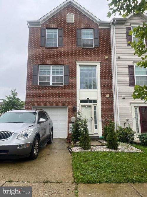9401 Summer Squal Dr, RANDALLSTOWN, MD, 21133-3908 | Card Image