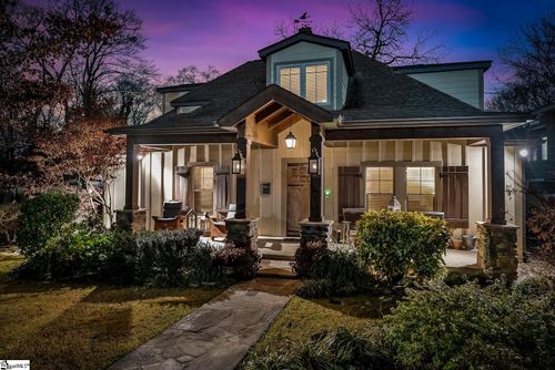 40 Keowee Ave, Greenville, SC, 29605-2917 | Card Image