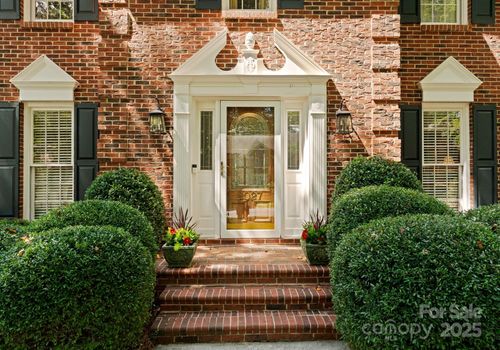 2027 Kilkenney Hill Rd, Matthews, NC, 28105-8865 | Card Image