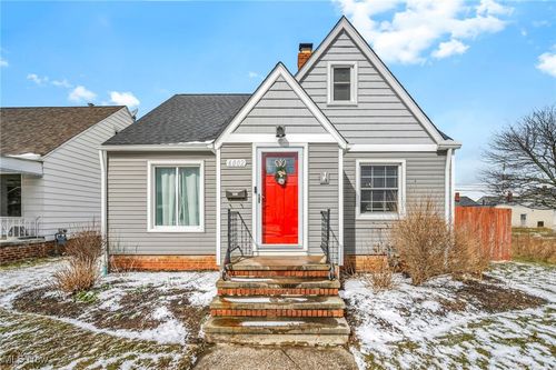 6002 Forest Avenue, Parma, OH, 44129 | Card Image