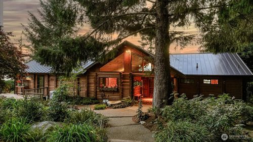 1660 Seacrest Ln, Coupeville, WA, 98239-9634 | Card Image