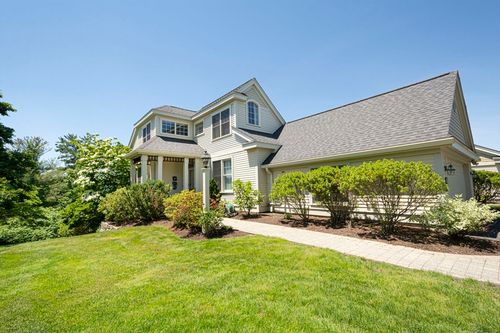 53-53 Carriage Hill Cir, Southborough, MA, 01772-1341 | Card Image