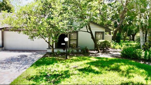 1-4689 Oak Forest Dr E, SARASOTA, FL, 34231-6472 | Card Image