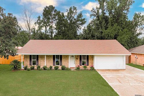 1014 Jason Dr, Denham Springs, LA, 70726-3114 | Card Image