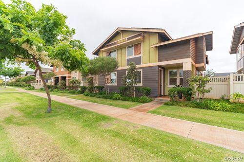 44-94-1219 Haleululaau St, Waipahu, HI, 96797-6218 | Card Image