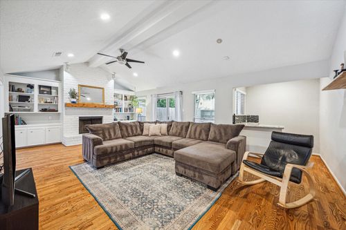 11311 Briar Forest Dr, Houston, TX, 77077-5105 | Card Image