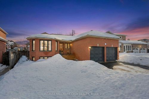 96 Brown Street, Barrie, ON, L4N7V6 | Card Image