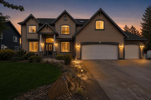 15 Mountain Park Ln, Kalispell, MT, 59901-6304 | Card Image