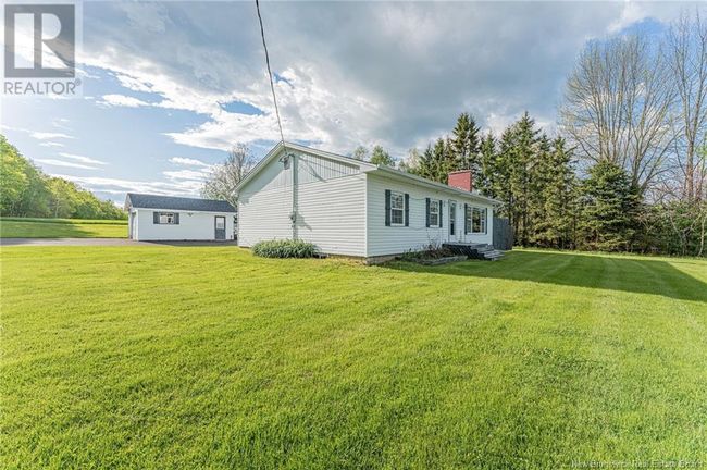 31 Longs Creek Rd, House other with 2 bedrooms, 2 bathrooms and null parking in Upper Kingsclear NB | Image 5