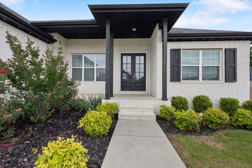 2881 E Bitterroot Street, Fayetteville, AR, 72701 | Card Image