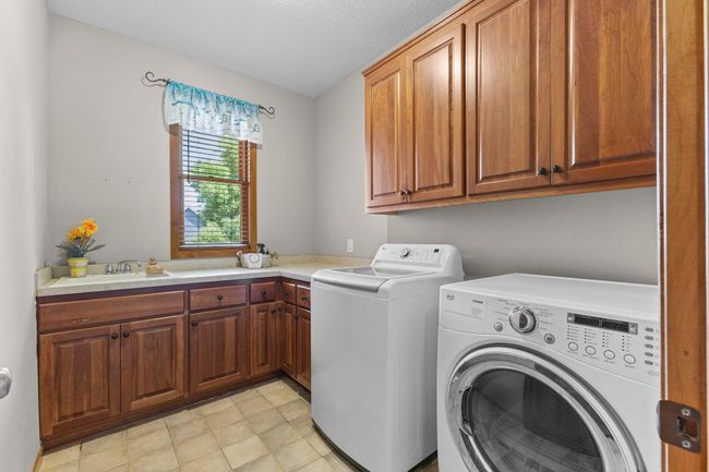 Main Floor Laundry room | Image 24