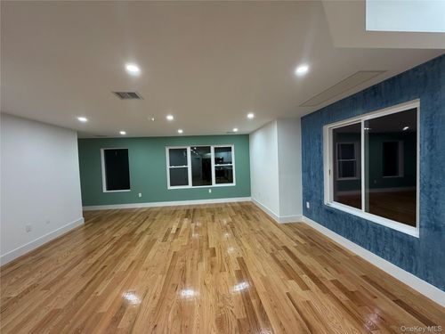 2-150-50 119th Rd, New York, NY, 11434 | Card Image